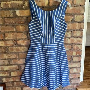 Vineyard Vines Blue Stripes Dress